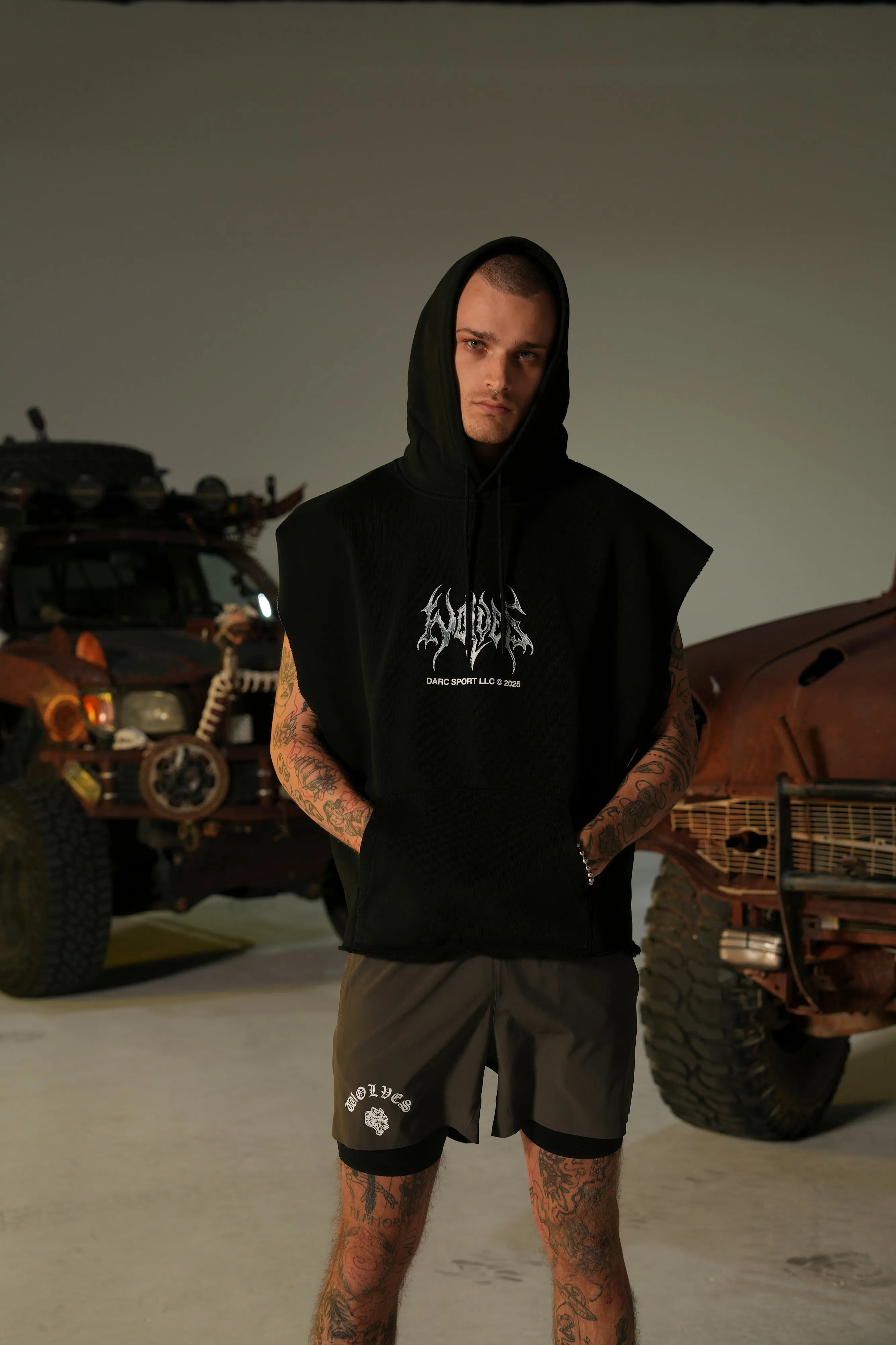 Ragnarok "Grunge" Cut-Off Hoodie in Black